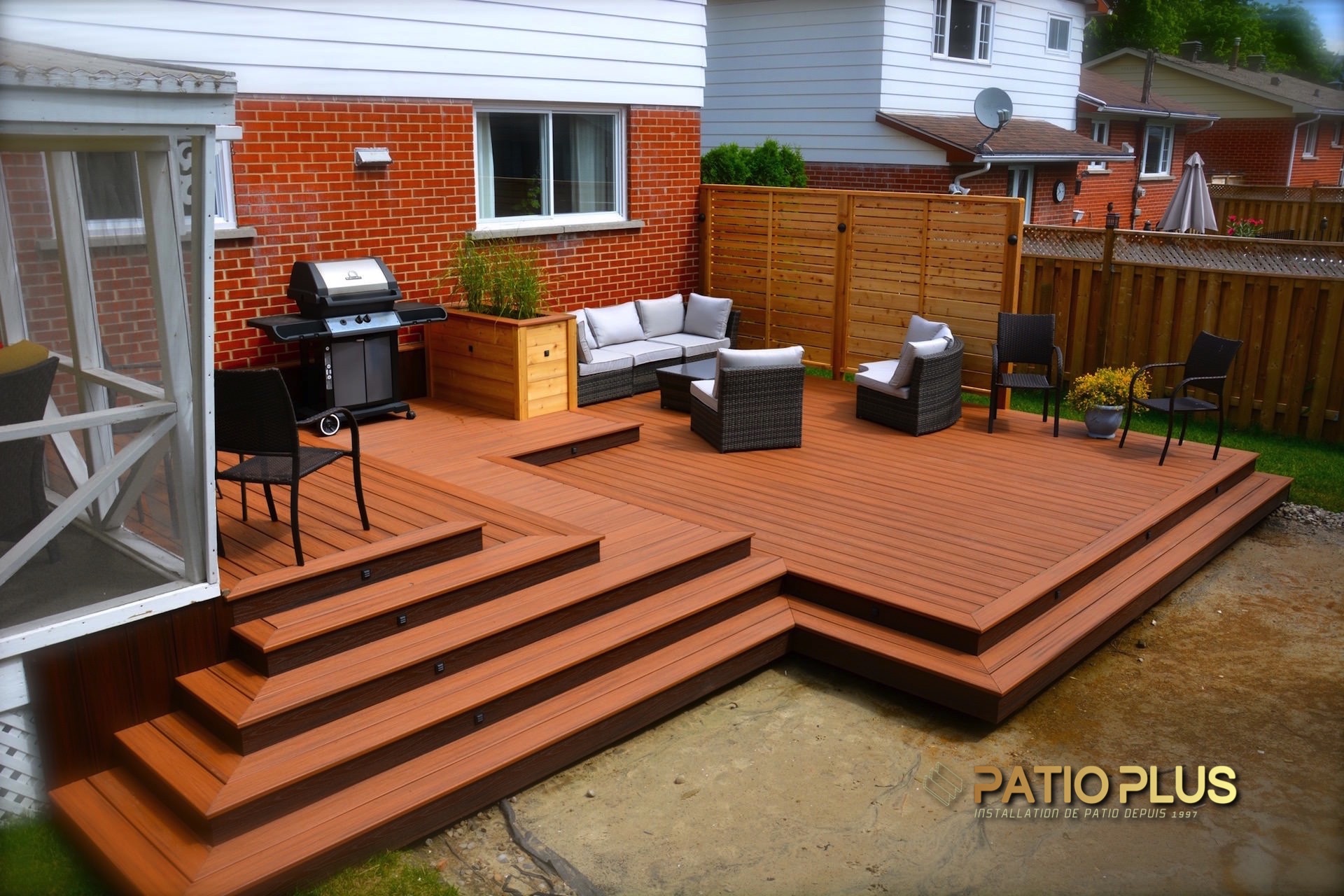 Category of multi-level patio & deck